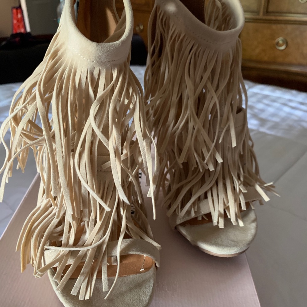 Nude heels